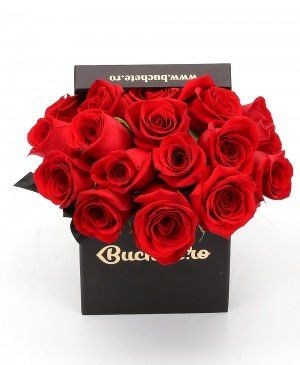 Imaginea produsului 17 Trandafiri Roșii In Cutie Imaginea produsului 17 Trandafiri Roșii In Cutie