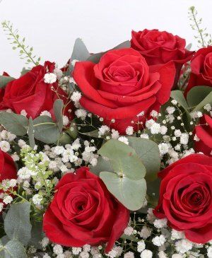 Imaginea produsului 23 Trandafiri Roșii în Coș