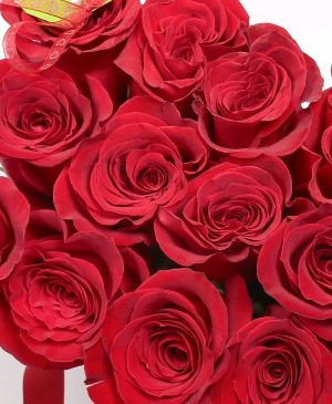 Imaginea produsului Trandafiri în Cutie Distinsă