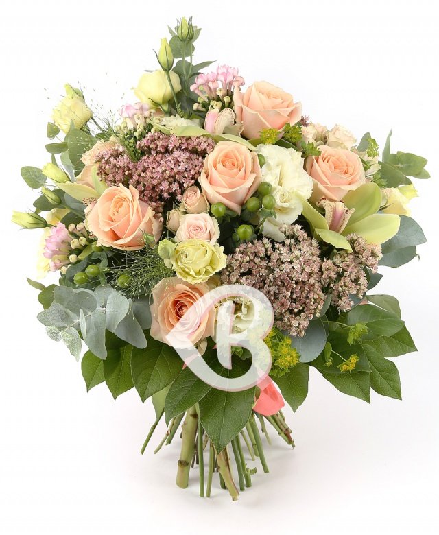 Livrare Buchet Farmec Odihnitor Trandafiri Lisianthus Crem Sedum