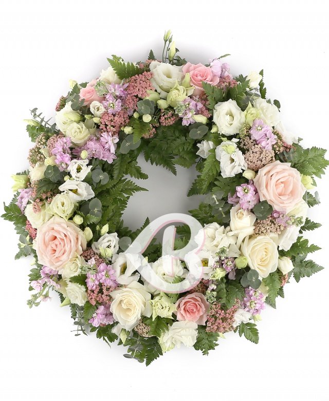 Coloac funerar trandafiri şi lisianthus