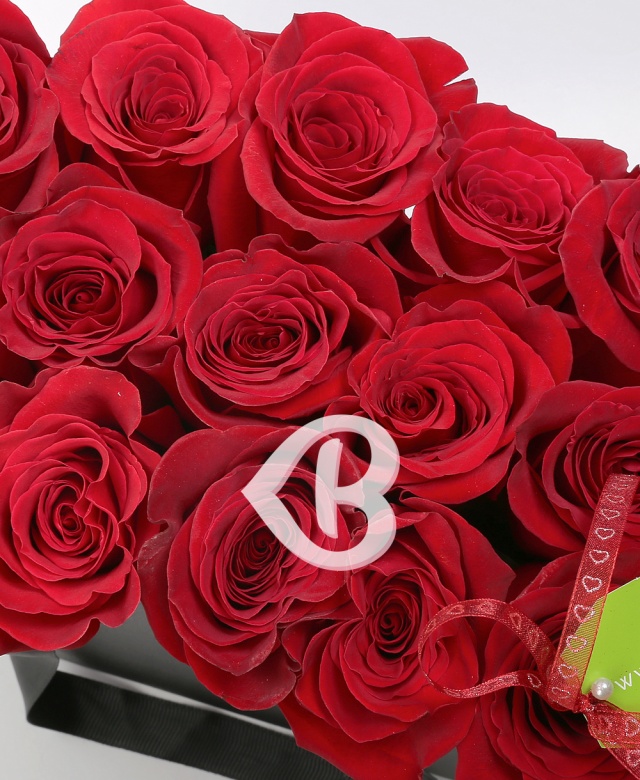 Imaginea produsului Trandafiri în Cutie Eleganță