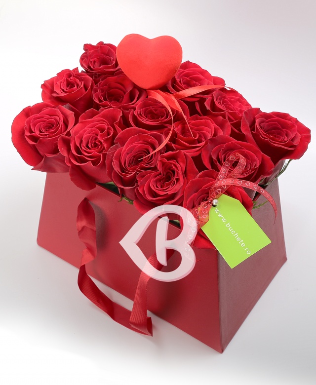 Imaginea produsului Trandafiri în Cutie Distinsă