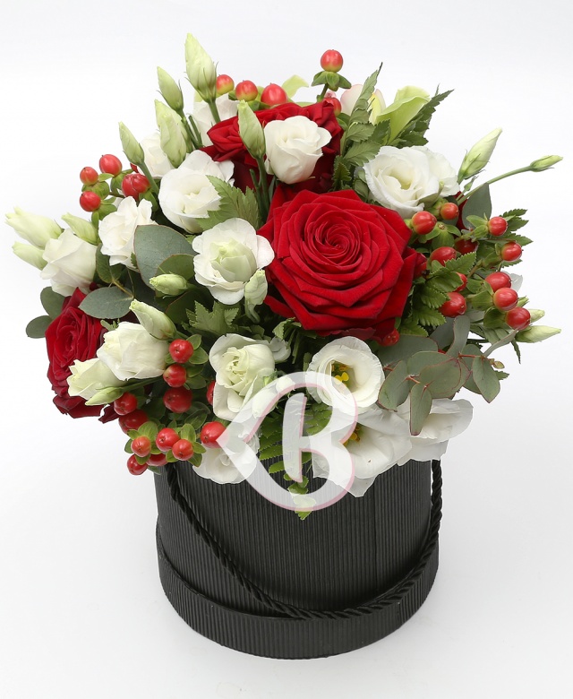 Imaginea produsului Cutie Trandafiri și Lisianthus