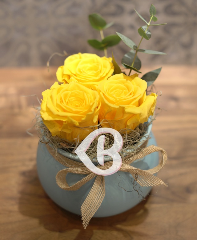 Imaginea produsului Vas Cu 3 Trandafiri Criogenați Galbeni