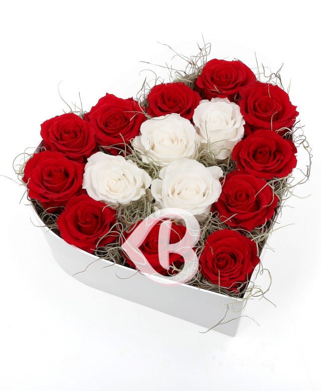 Imaginea produsului Inimă Cu 15 Trandafiri Criogenați